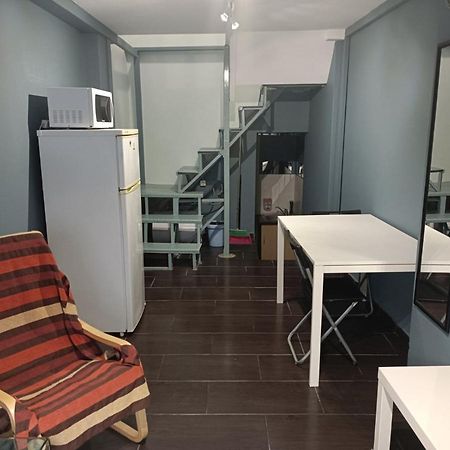 Apartment Dipla 2 Athens Exterior photo