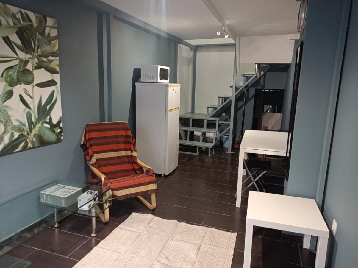 Apartment Dipla 2 Athens Exterior photo